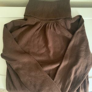 brown turtleneck sweatshirt